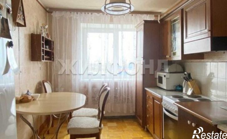 4-комн квартира ул Революционная, 54,  д. 54