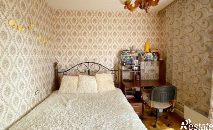 4-комн квартира ул Революционная, 54,  д. 54