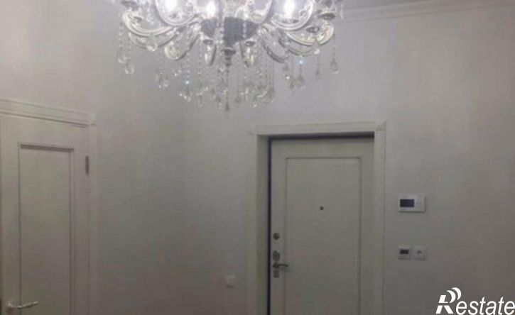 3-комн квартира улица Жилина, 13А,  д. 13А