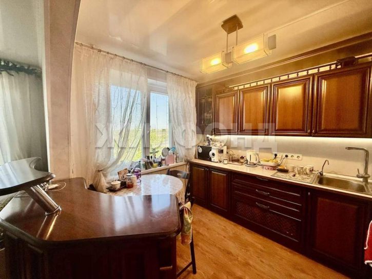 3-комн квартира Южное шоссе, д.25