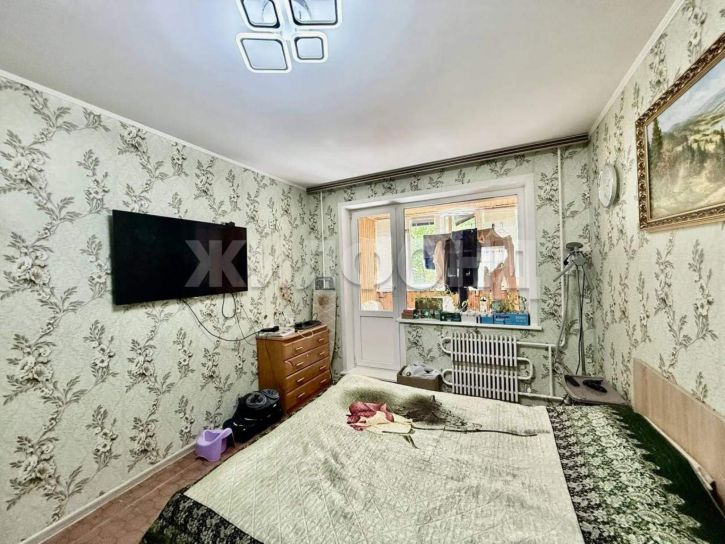 3-комн квартира Автостроителей улица, д.52