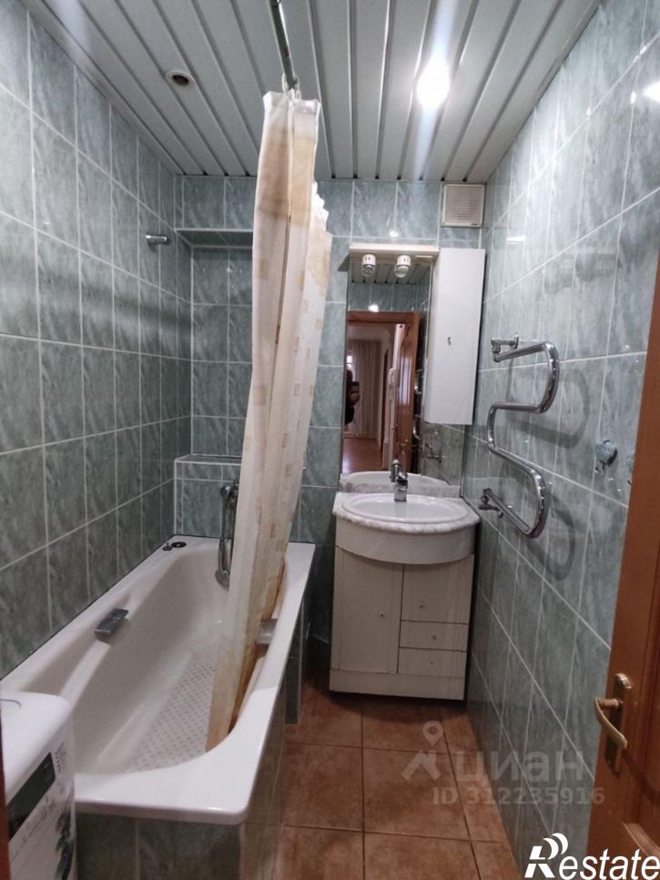 3-комн квартира б-р Курчатова, 13,  д. 13