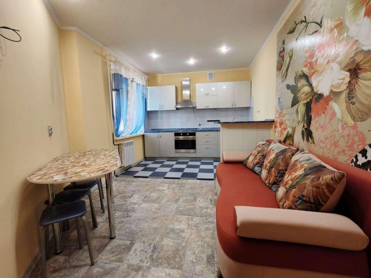 1-комн квартира Автостроителей улица, 11А