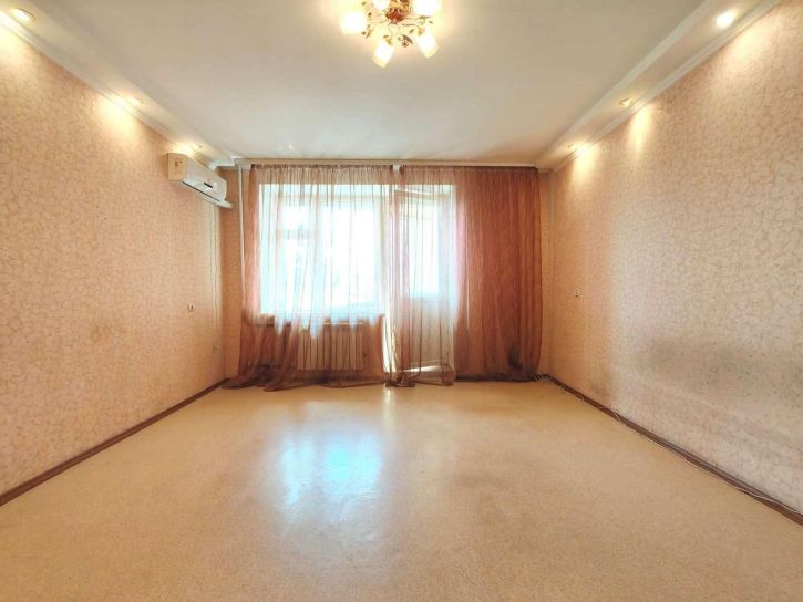 1-комн квартира Автостроителей улица, 11А
