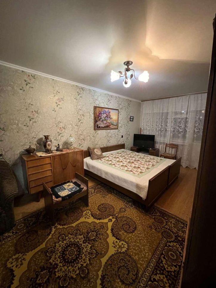 2-комн квартира Ленинградская улица, 55