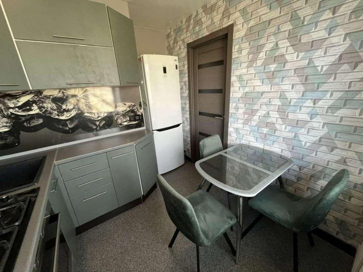 2-комн квартира Ленина улица, 62