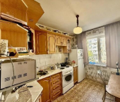 3-комн, 67кв м, этаж 3/9 Автостроителей, 52