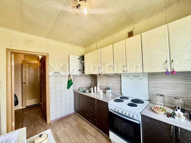 2-комн квартира Автостроителей улица, д.11