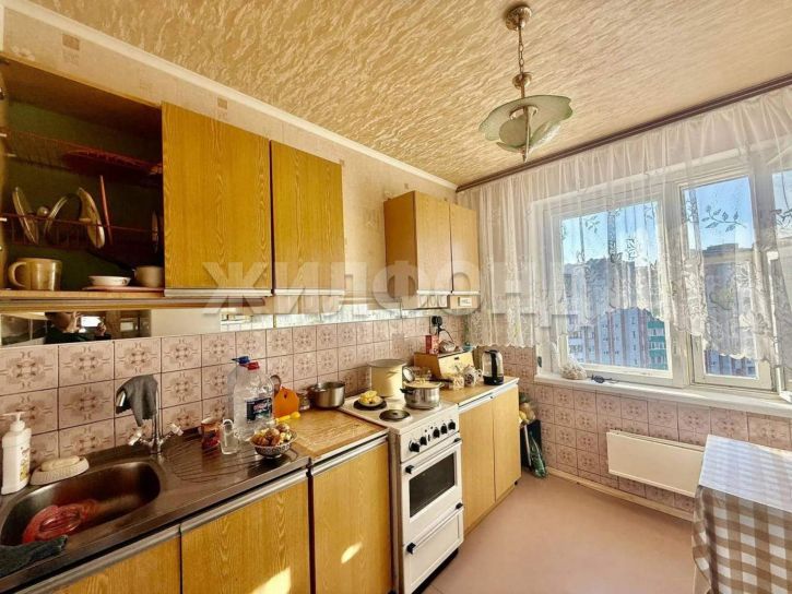 3-комн квартира Космонавтов бульвар, д.15