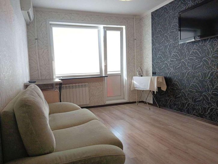 1-комн квартира Орджоникидзе бульвар, 2
