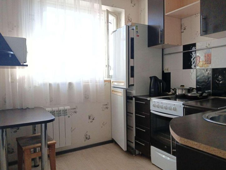 1-комн квартира Орджоникидзе бульвар, 2
