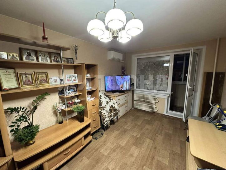 1-комн квартира Автостроителей улица, д.27