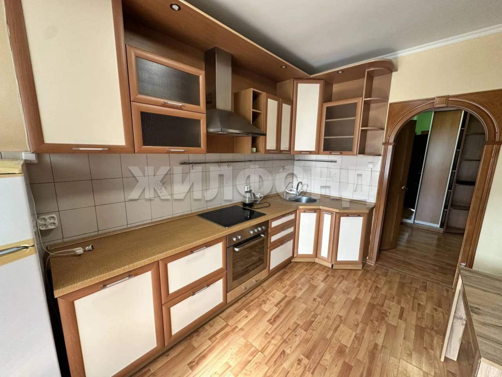 Купить квартиру за 7 420 000 рублей на Полякова улица, д.24