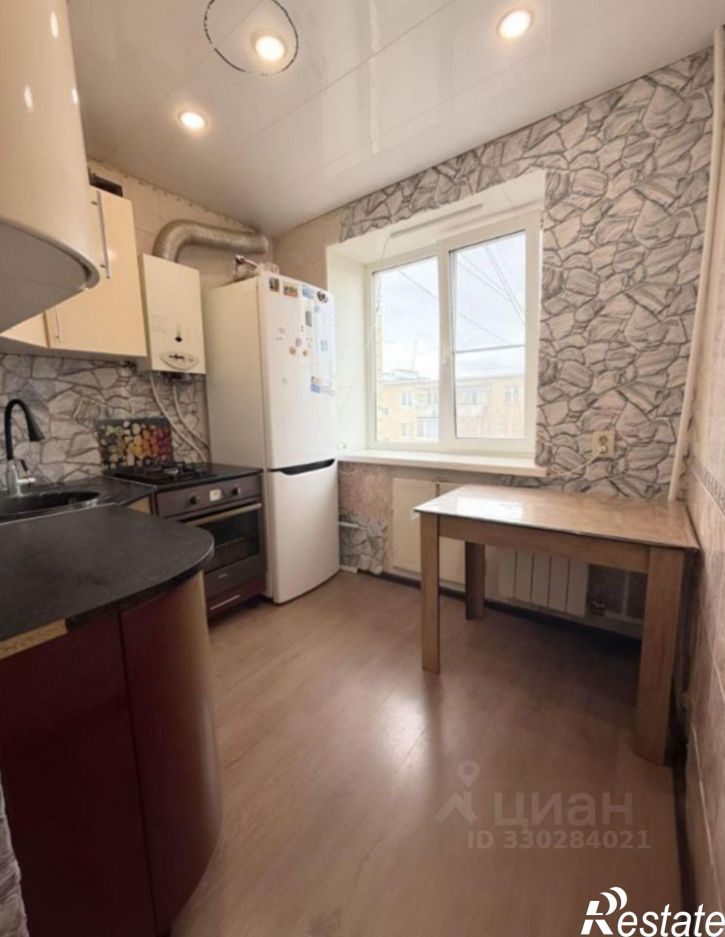 3-комн квартира б-р 50 лет Октября, 57,  д. 57