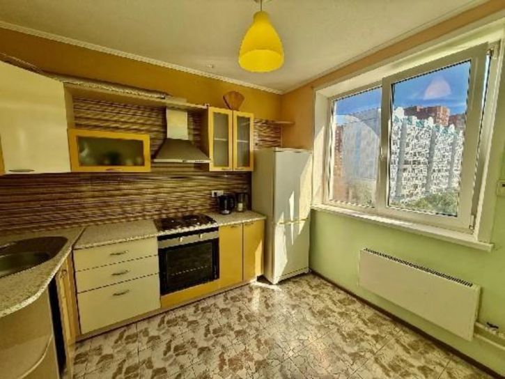 2-комн квартира Юбилейная, 83