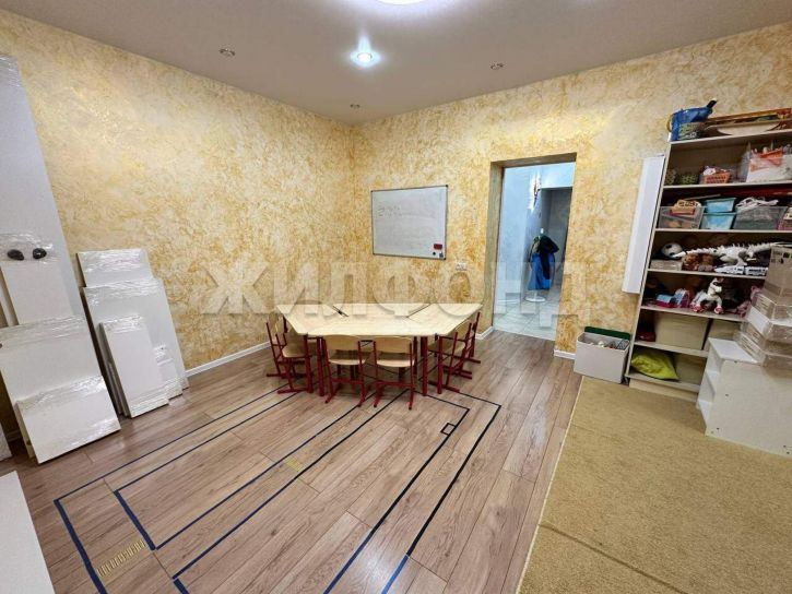 3-комн квартира Матросова улица, д.3