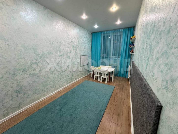 3-комн квартира Матросова улица, д.3