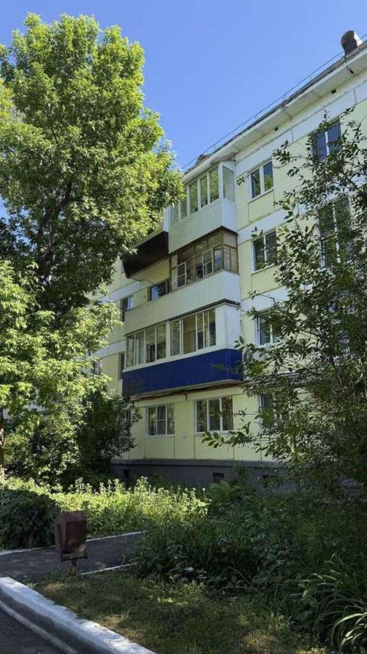 1-комн квартира Ленинградская улица, 32