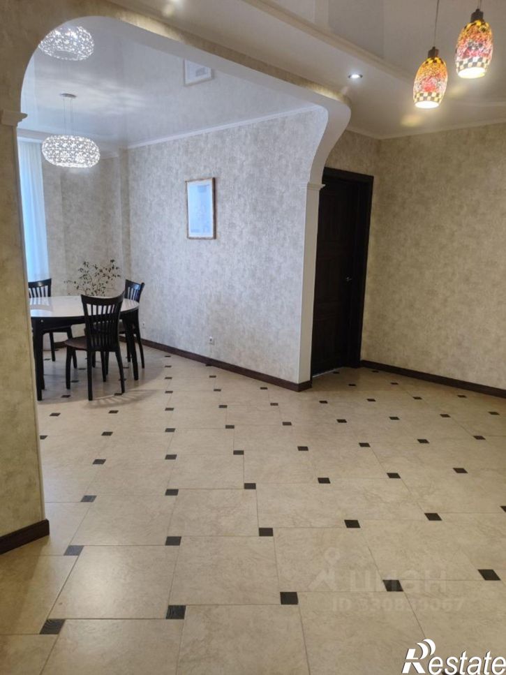 3-комн квартира б-р Космонавтов, 3Б,  д. 3Б
