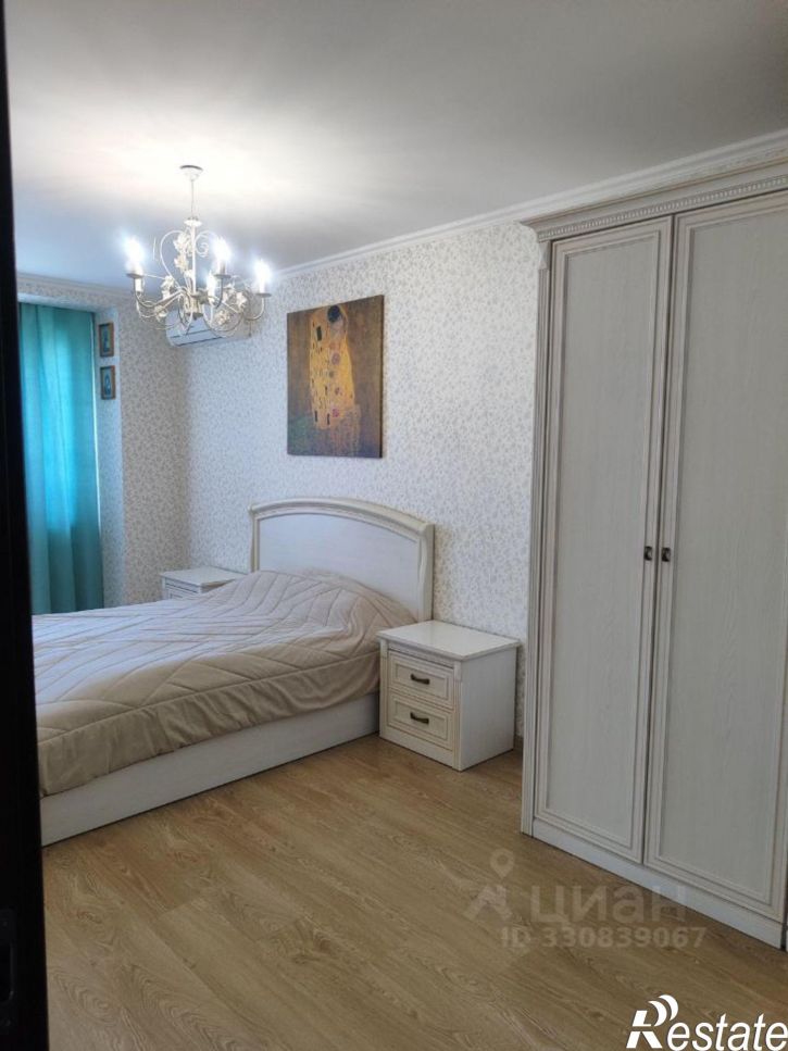 3-комн квартира б-р Космонавтов, 3Б,  д. 3Б