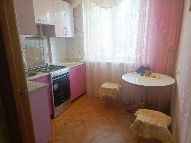 2-комн квартира Советская, 79