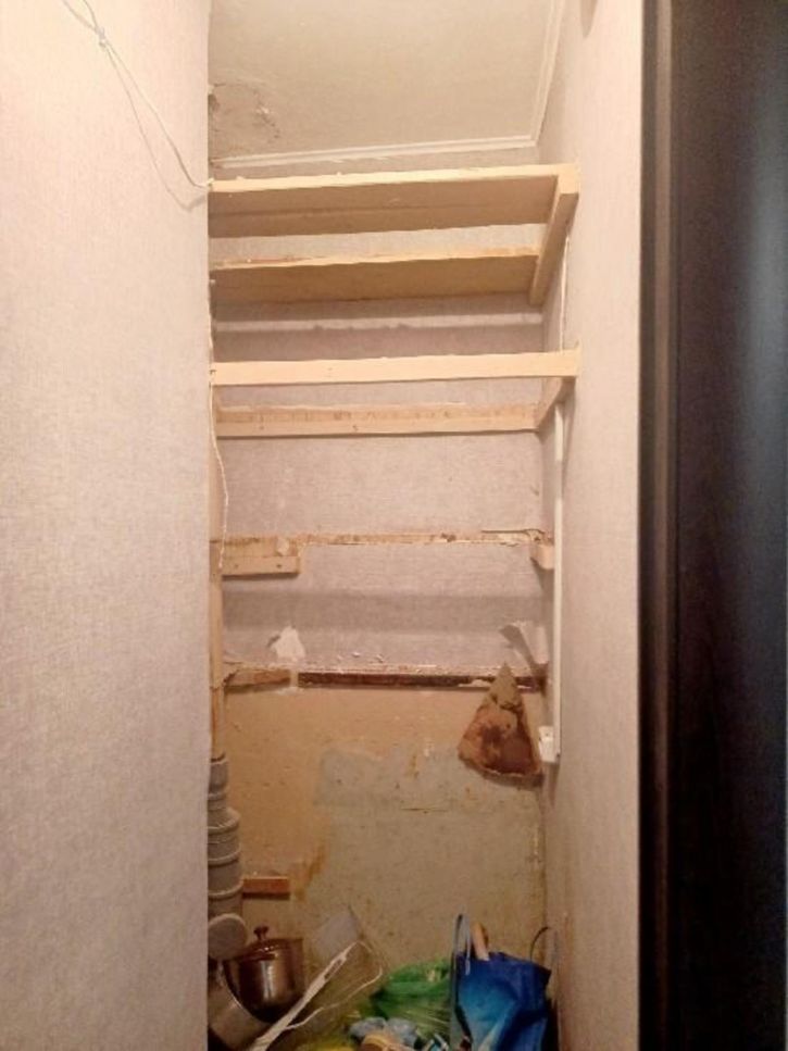 4-комн квартира Дзержинского, 44