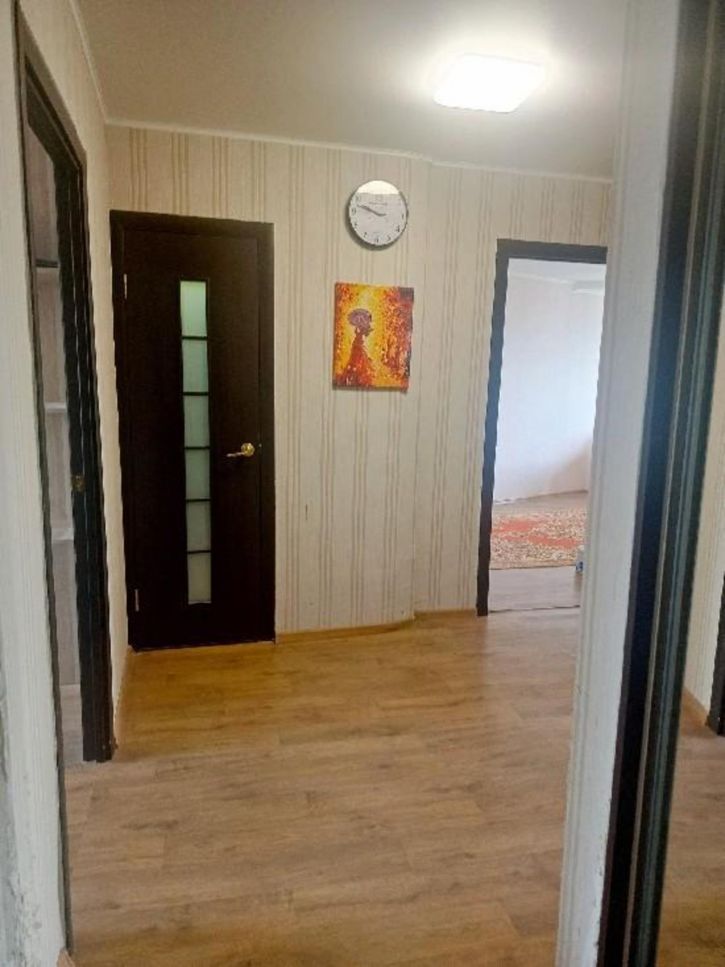 4-комн квартира Дзержинского, 44