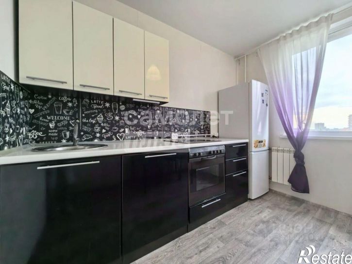1-комн квартира б-р Космонавтов, 4,  д. 4