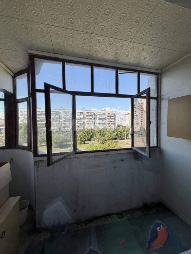 3-комн квартира 70 лет Октября улица, д.17