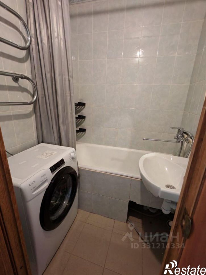 2-комн квартира б-р Курчатова, 14,  д. 14