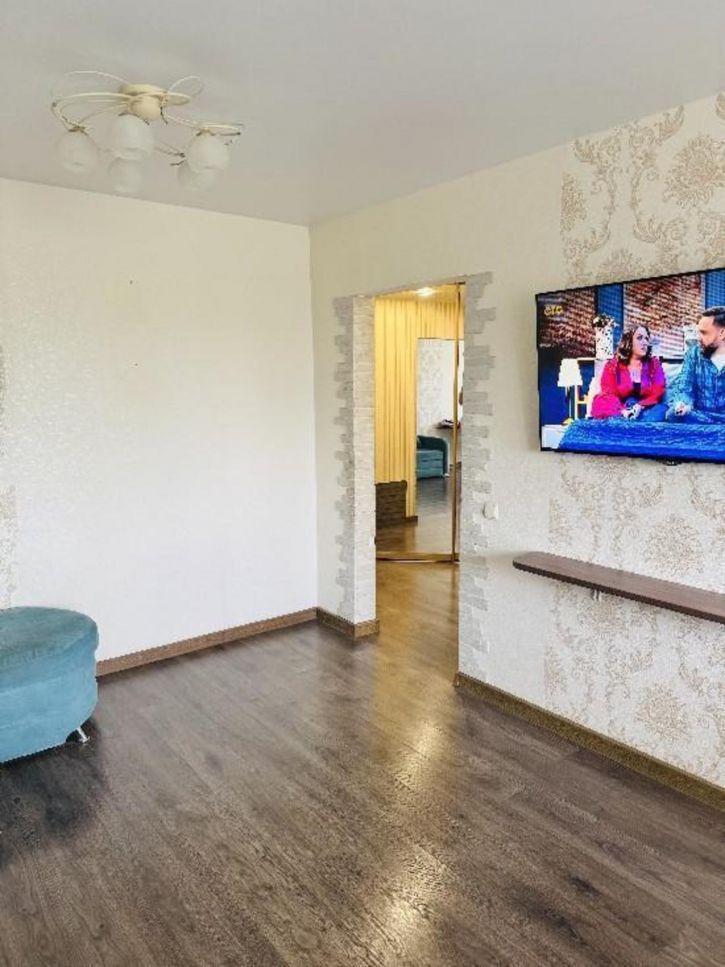 3-комн квартира Орджоникидзе б-р, 15