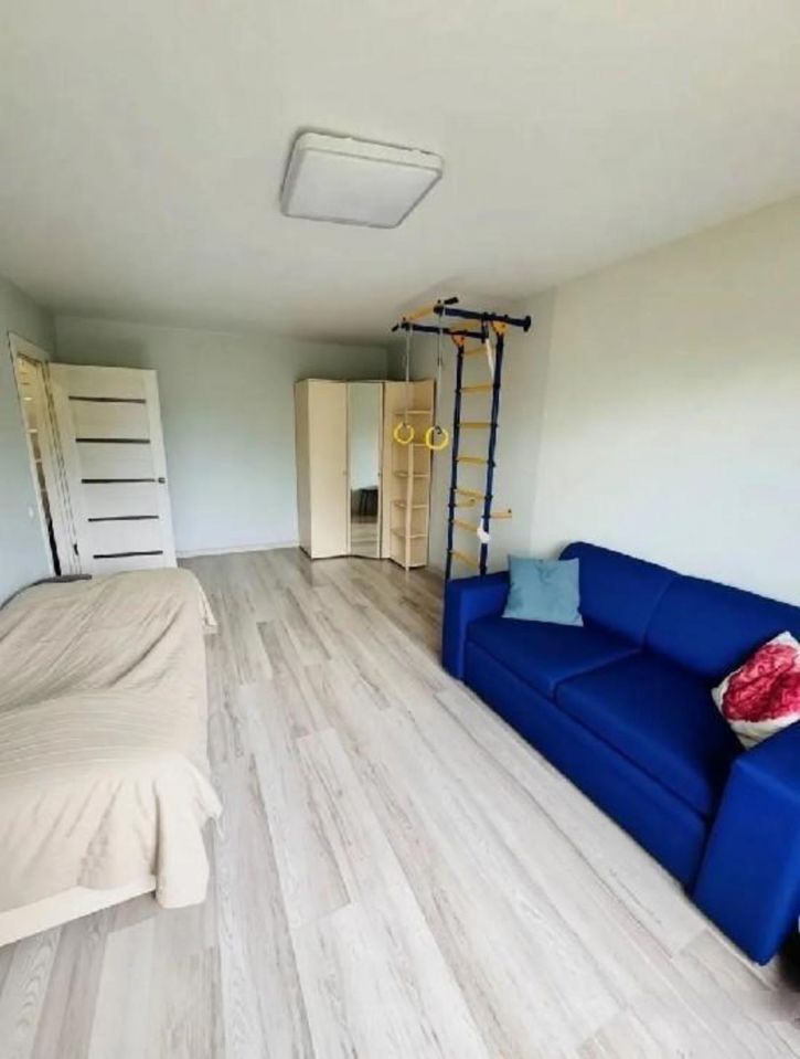 3-комн квартира Орджоникидзе б-р, 15