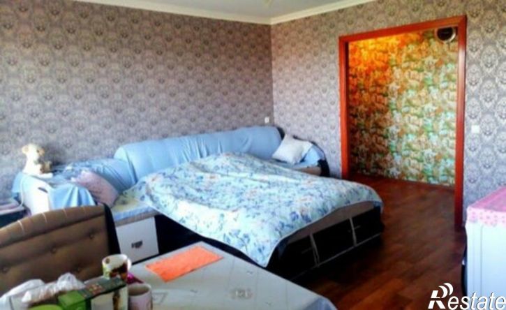 3-комн квартира улица Горького, 40,  д. 40