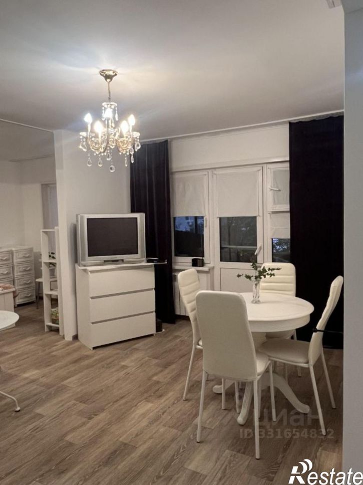 2-комн квартира б-р Ленина, 18,  д. 18