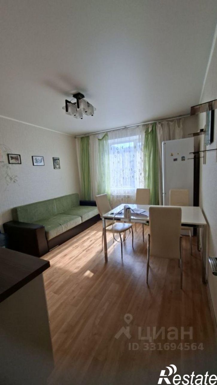 1-комн квартира ул Толстого, 10,  д. 10