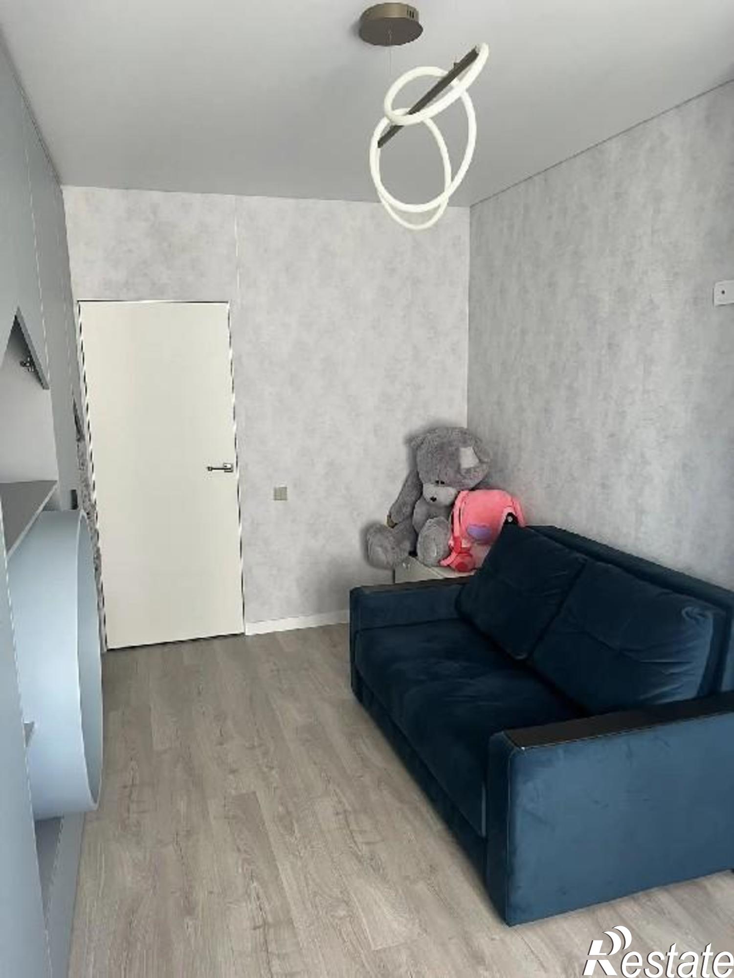 Купить квартиру за 12 875 000 рублей на Оптимистов пр-д, 9