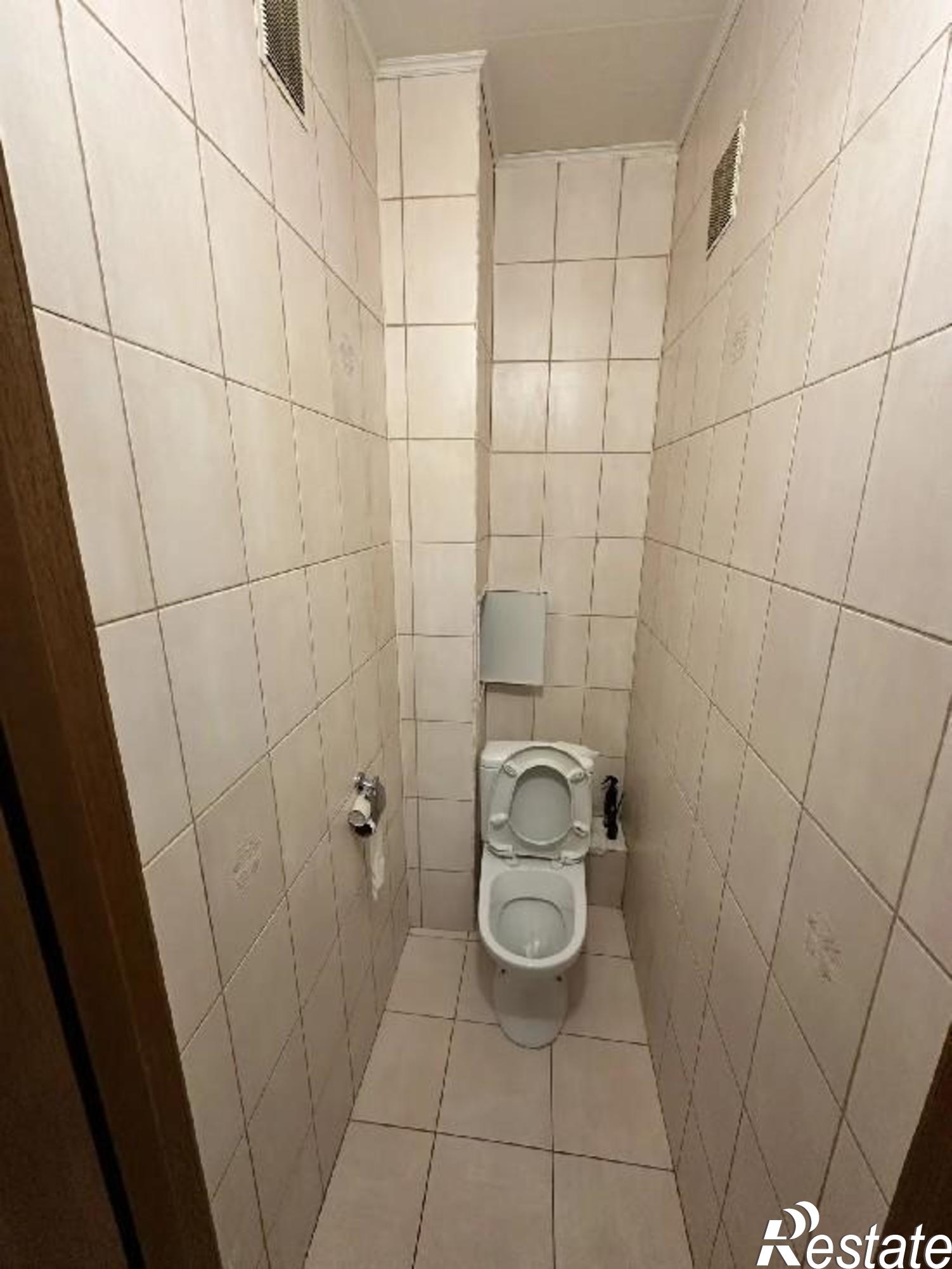 Купить квартиру за 7 210 000 рублей на Полякова, 24