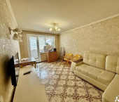 2-комн, 60кв м, этаж 1/9 70 лет Октября, 8