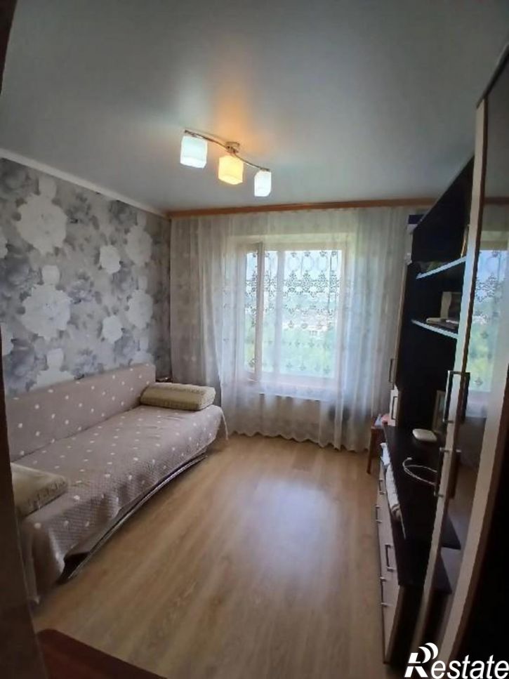 3-комн квартира Дзержинского, 75