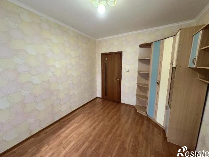 2-комн квартира Полякова, 24