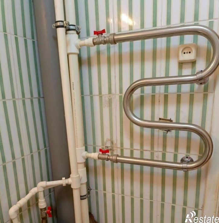 3-комн квартира Комсомольская, 42