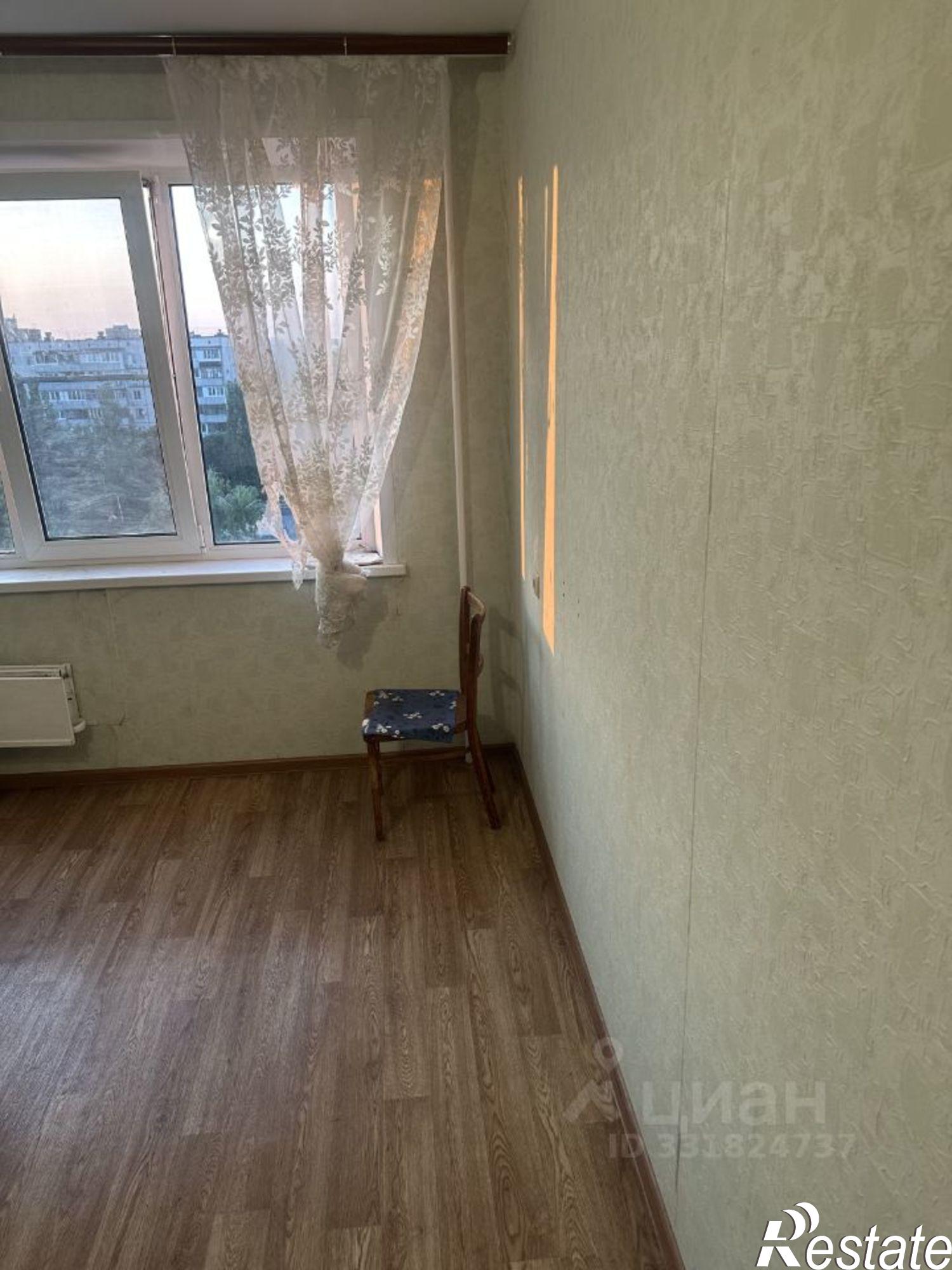 Сдать комнату за 12 000 рублей на б-р Гая, 15