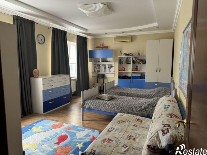 4-комн квартира ул Маршала Жукова, 16,  д. 16
