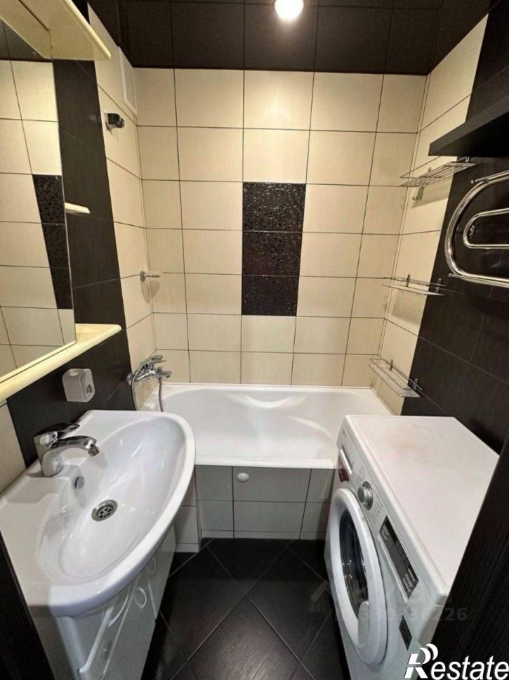 3-комн квартира б-р Луначарского, 9,  д. 9