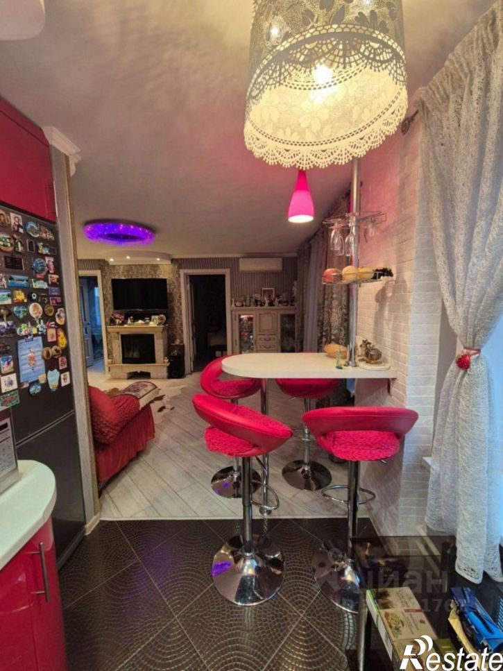 3-комн квартира пр-кт Степана Разина, 20,  д. 20