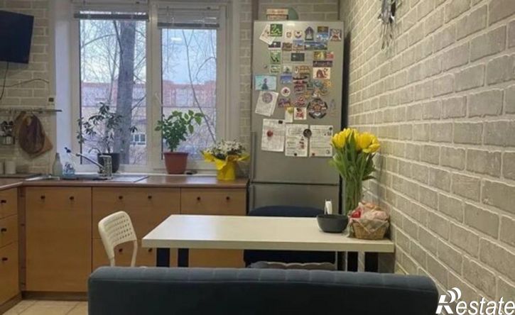 2-комн квартира б-р Космонавтов, 12,  д. 12