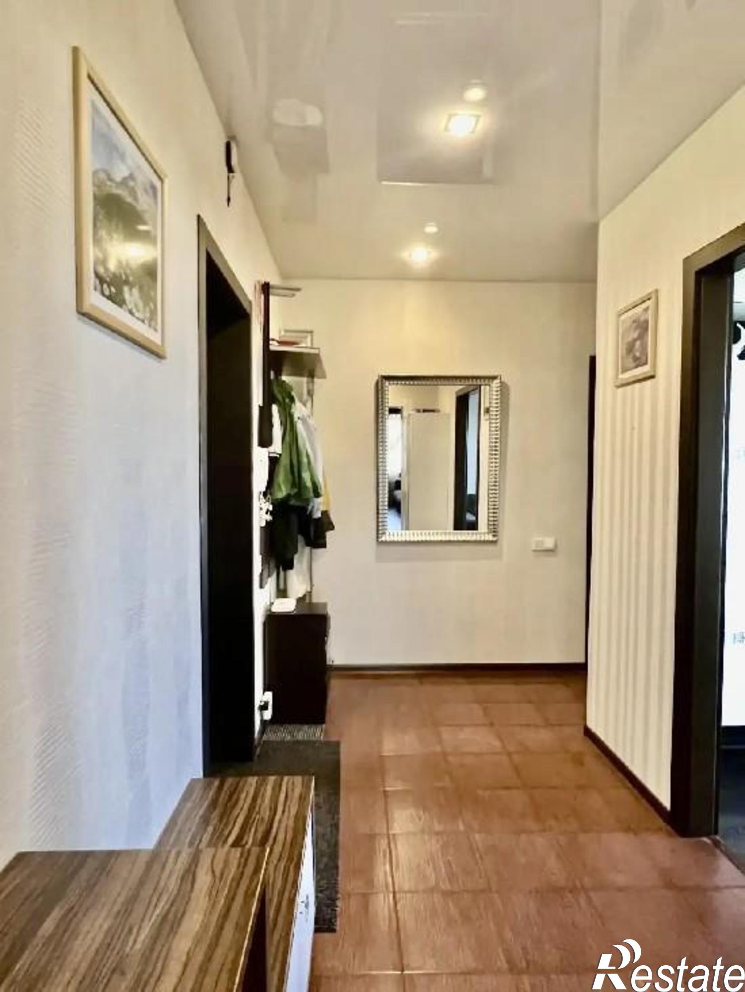 Купить квартиру за 11 845 000 рублей на Полякова, 24