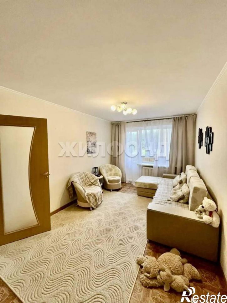2-комн квартира Есенина улица, д.14