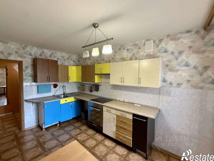 3-комн квартира ул Гидростроевская, 26,  д. 26
