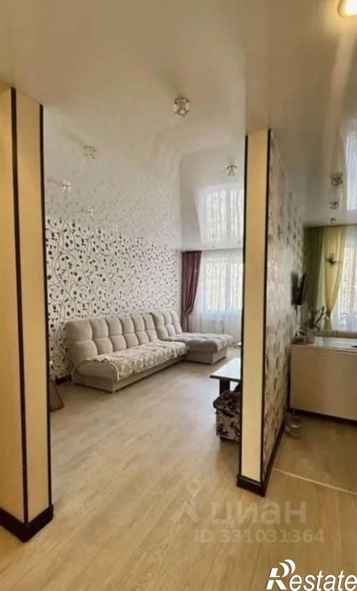3-комн квартира ул Автостроителей, 90,  д. 90